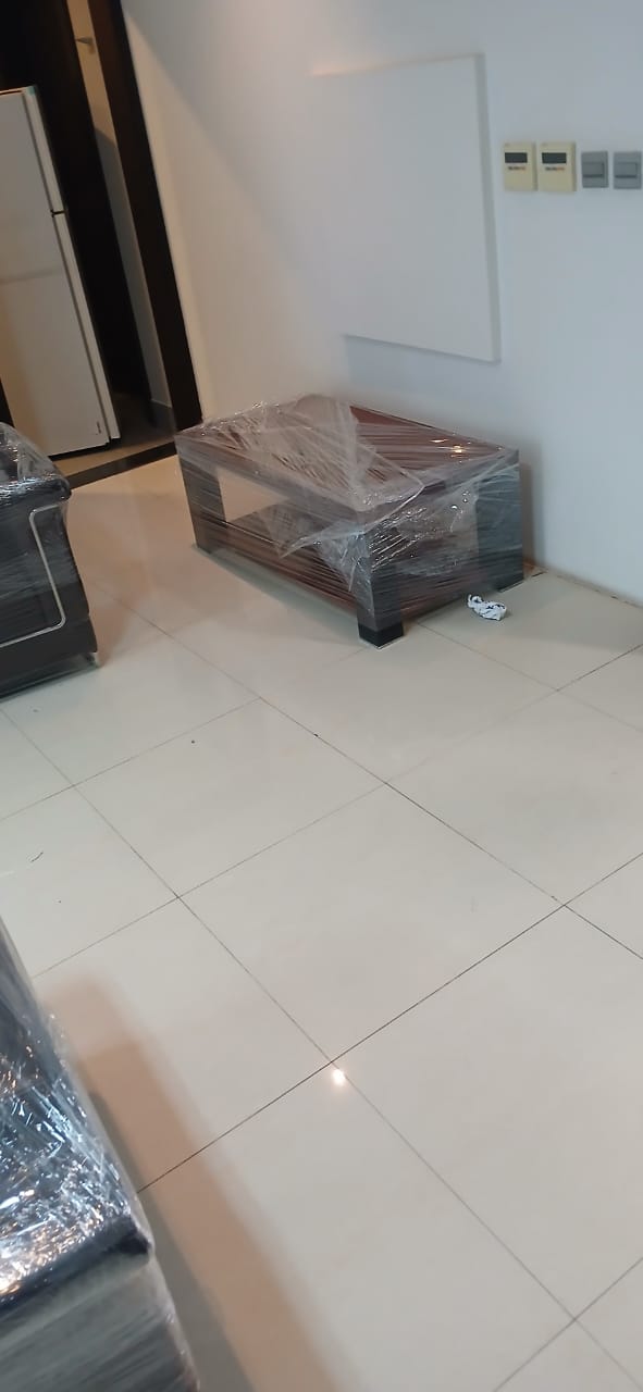 تجهيز العفش للنقل إلى تبوك